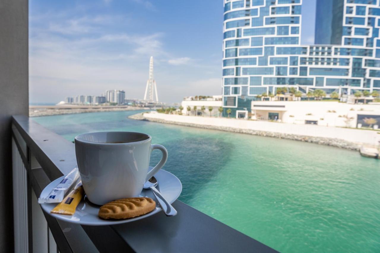 Waves Holiday Home - Waterfront Apartment With Breathtaking Sea Views 迪拜 外观 照片