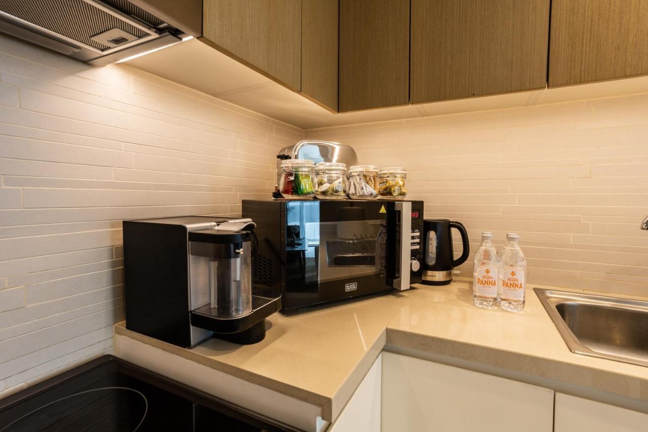 Waves Holiday Home - Waterfront Apartment With Breathtaking Sea Views 迪拜 外观 照片