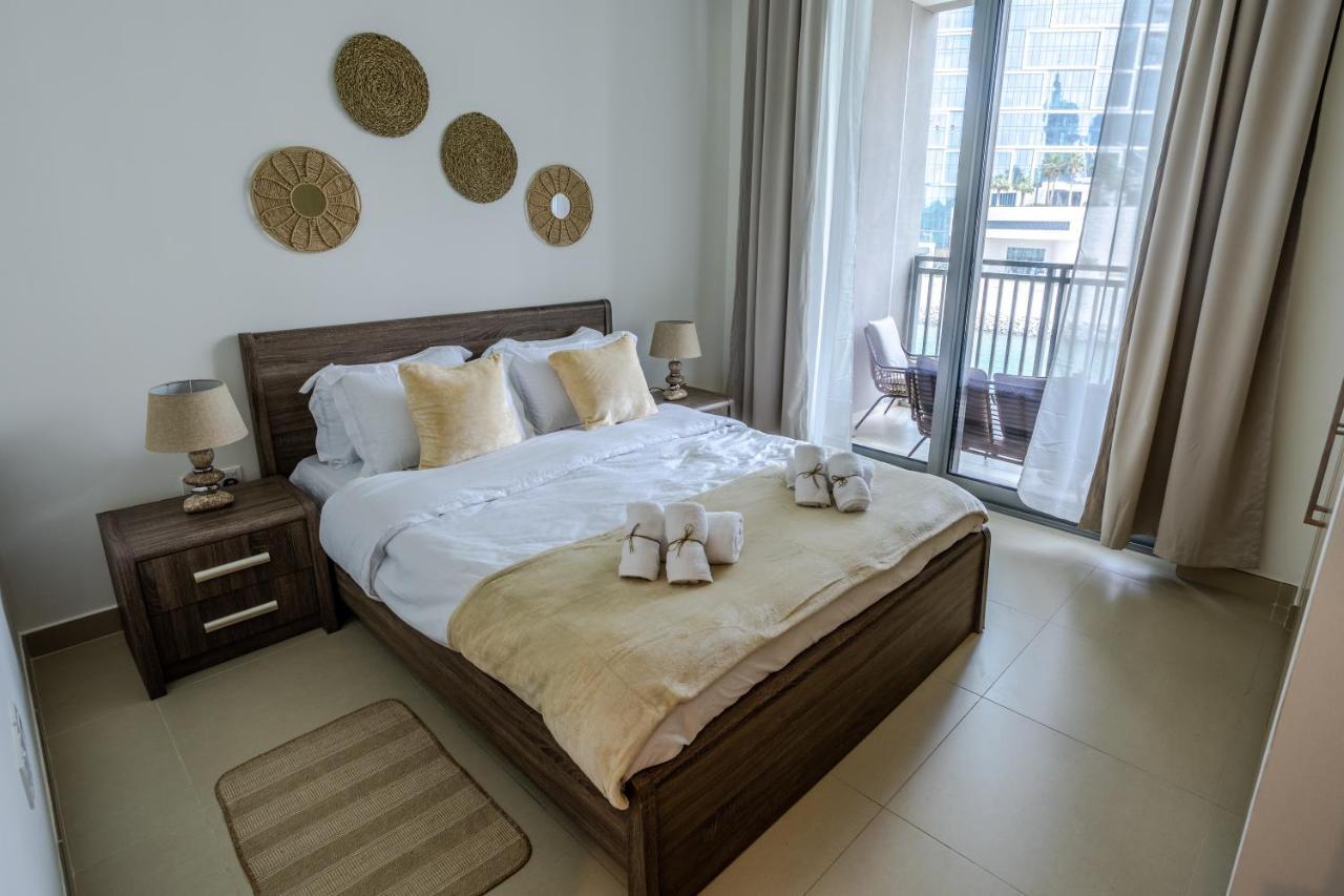 Waves Holiday Home - Waterfront Apartment With Breathtaking Sea Views 迪拜 外观 照片