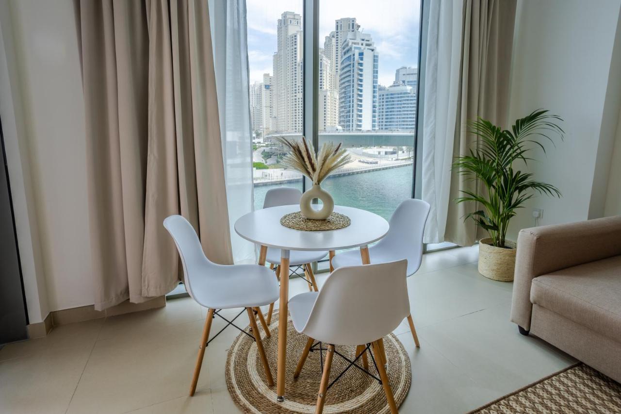 Waves Holiday Home - Waterfront Apartment With Breathtaking Sea Views 迪拜 外观 照片